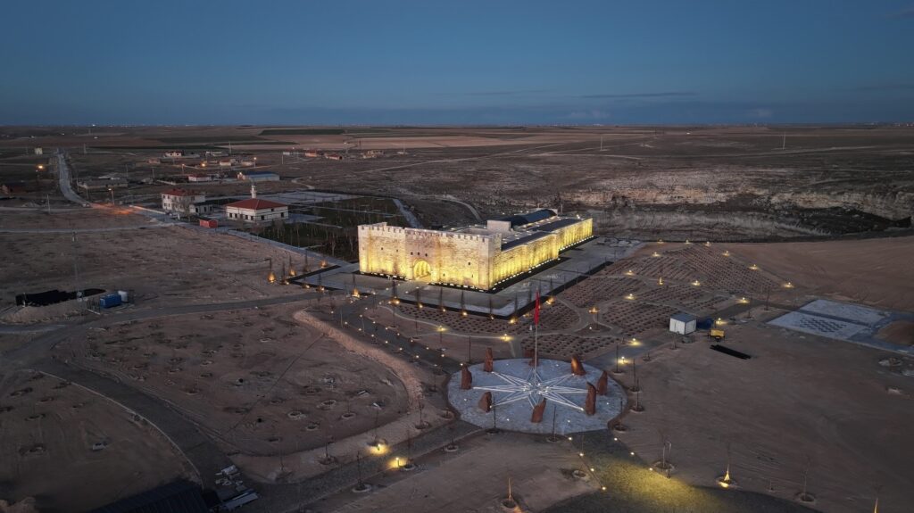 800 Jahre altes „Obruk Kervansaray Museumshotel“ wird eröffnet