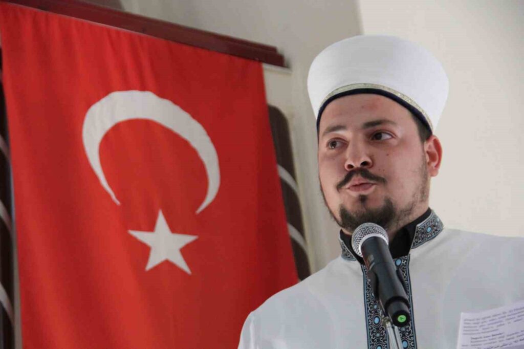 In Muğla wurde ein Wettbewerb für den Adhan (Ezan) und die Predigt (Hutbe) veranstaltet.