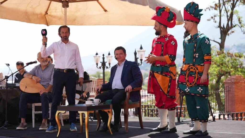 Präsident Aydın präsentierte seine Projekte, die Osmangazi bereichern werden, der ganzen Türkei.