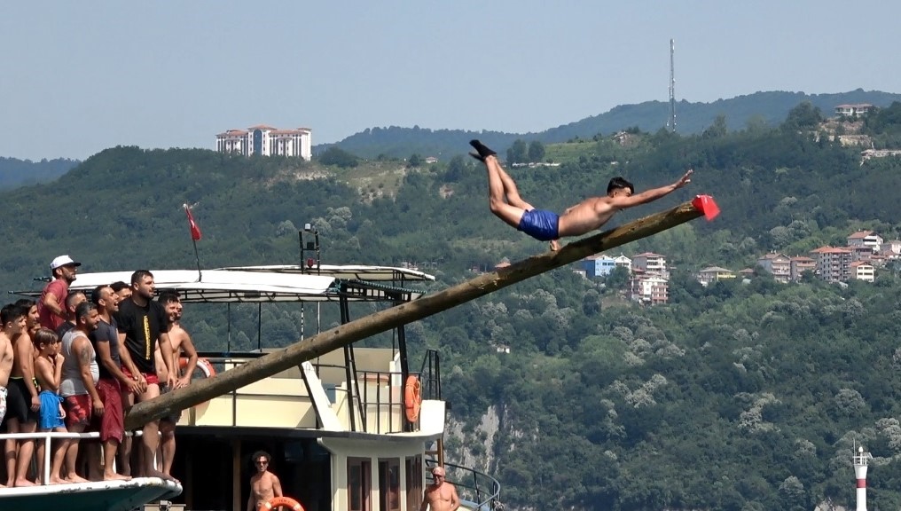 Die Feierlichkeiten zum Kabotagefest erfreuen sich großer Beliebtheit bei russischen Touristen.