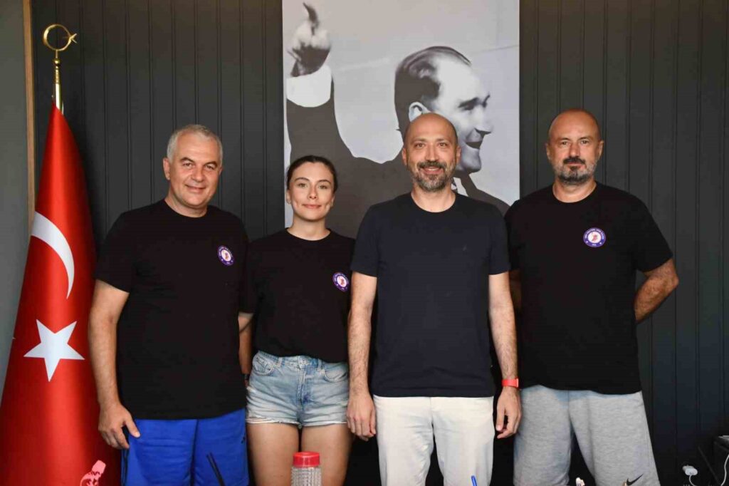 Die Sultaninnen von Söke werden unter dem Namen “Söke Belediyesi Saldos Volleyball Team” fortgeführt.