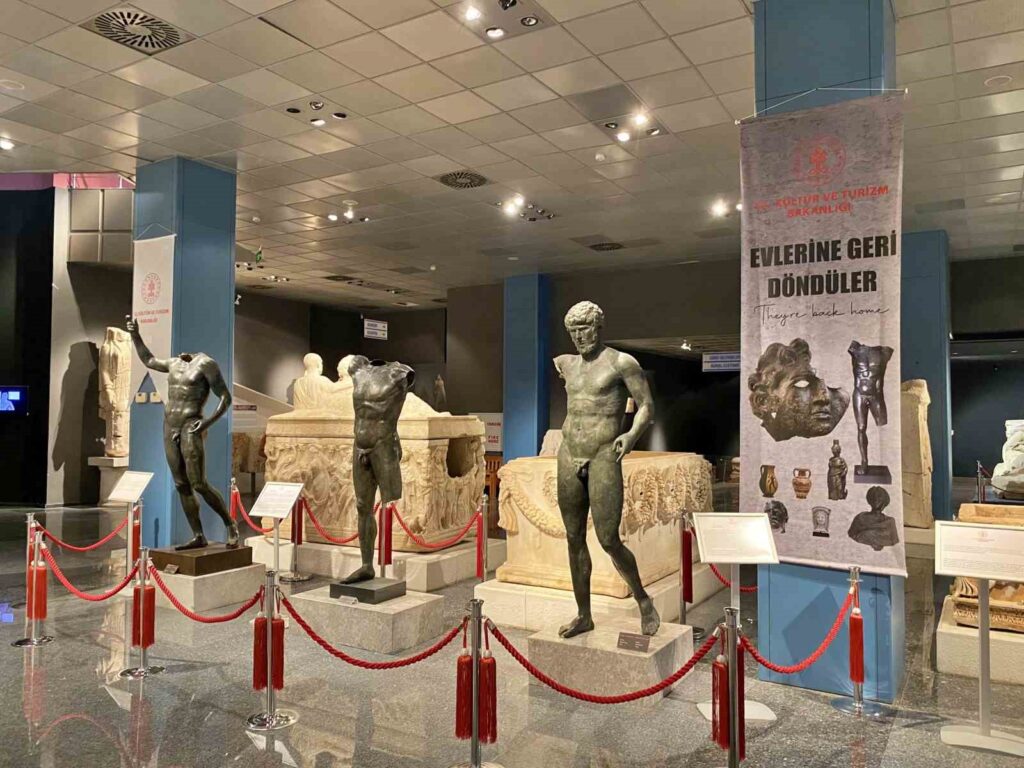 Die zurückgegebenen historischen Artefakte haben die Besucherzahlen erhöht.