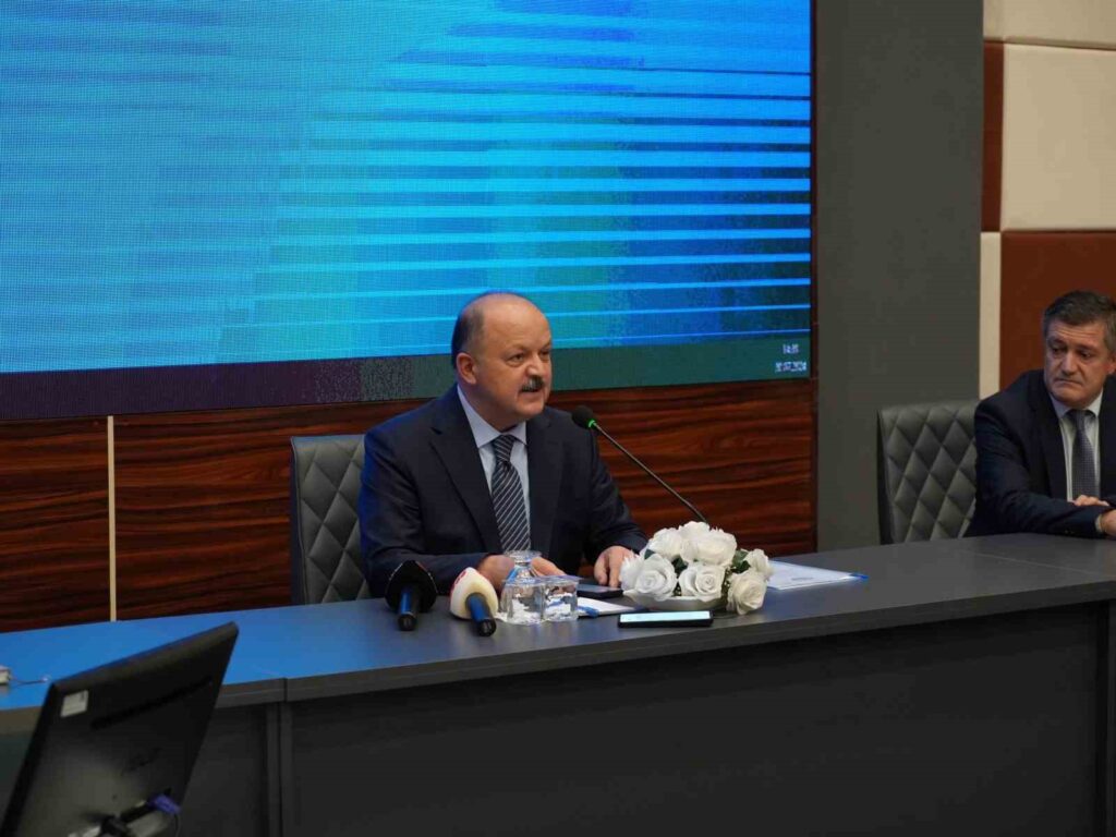In der Region Kastamonu, wo es häufig zu Dorfbränden kommt, wird der Strom für ungenutzte Häuser abgeschaltet.