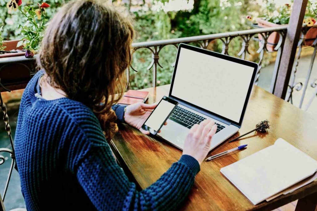 Mit dem Flexi-Sommerarbeitsmodell von ING Türkei besteht die Möglichkeit, den ganzen Sommer über remote zu arbeiten.