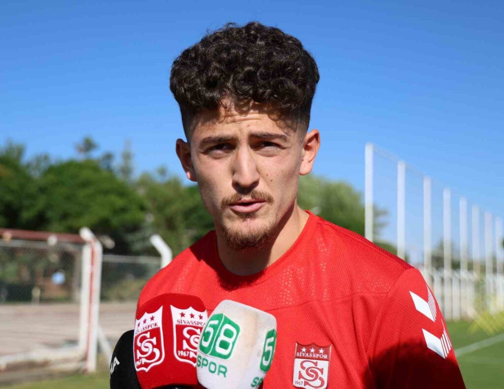 Sivasspor-Spieler Emirhan: “Ich werde versuchen, das Trikot zu bekommen.”