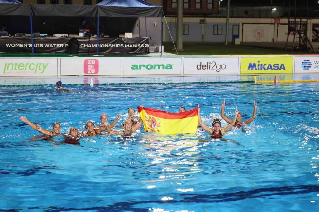 Spanien wurde bei der U16 Frauen Wasserball Weltmeisterschaft zum Champion gekrönt.