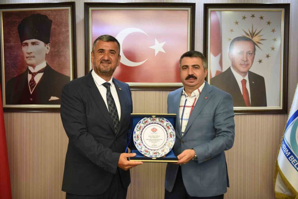 Yıldırım wird von ANASİAD unterstützt.