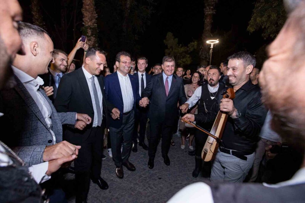 Die 93. Izmir Internationale Messe hat die Türkei zusammengebracht.