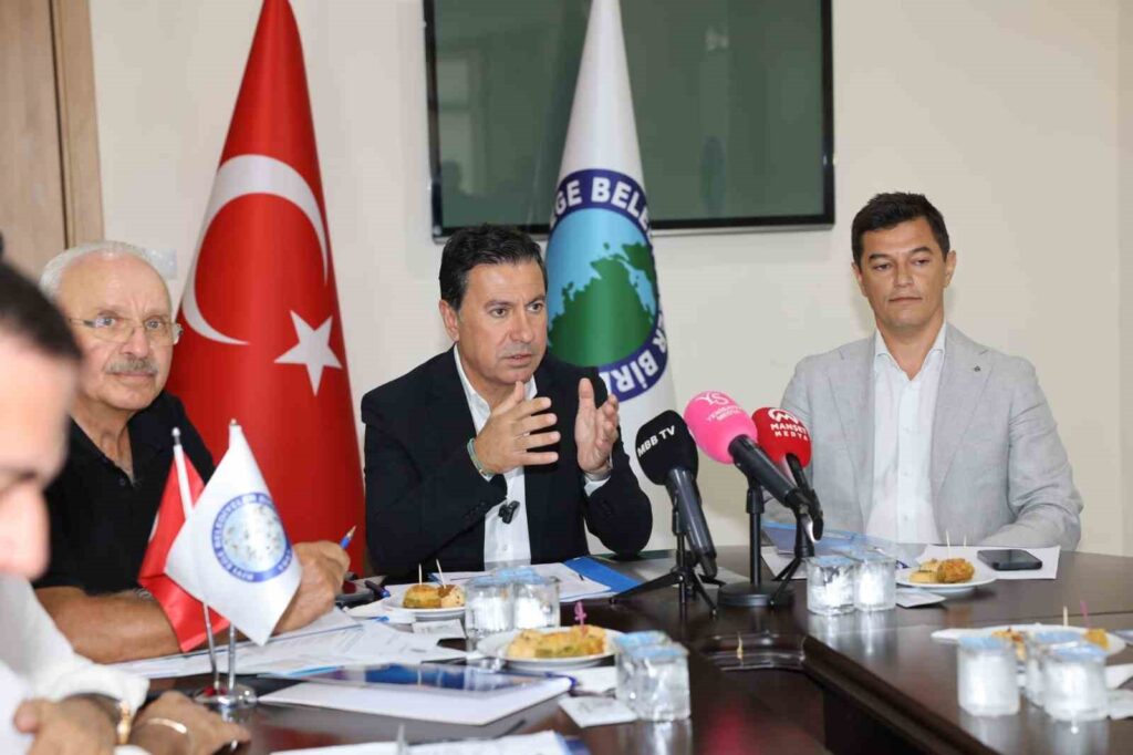 Die Sitzung des Verbands der Küsten-Ägäis-Gemeinden fand in Marmaris statt.
