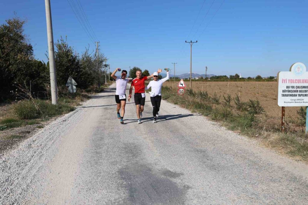Der internationale Backyard Ultra Wettkampf fand in der Türkei in Şehzadeler statt.