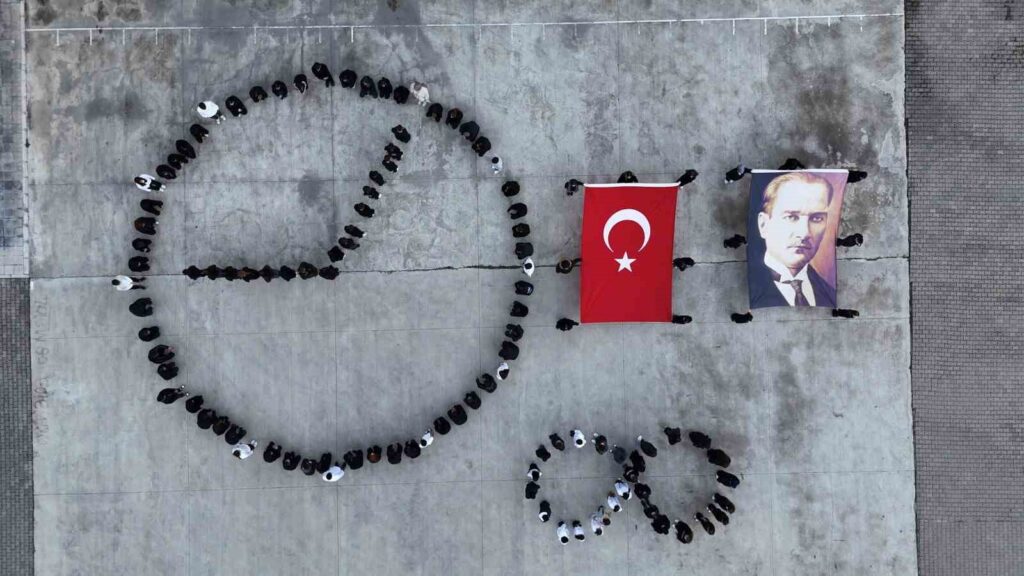Gazi Mustafa Kemal Atatürk wurde in Artvin mit verschiedenen Veranstaltungen geehrt.