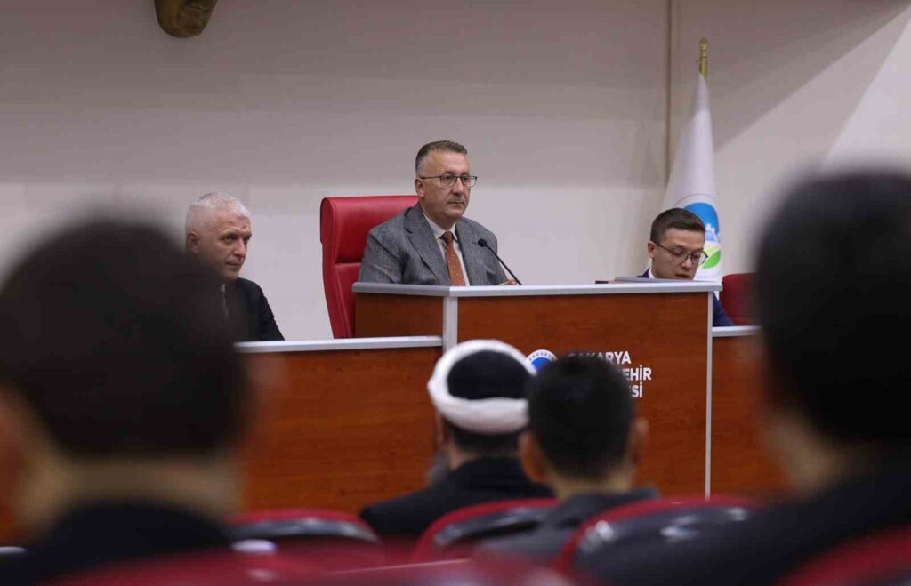 Präsident Alemdar: “Lass uns die Sakarya des Jahrhunderts der Türkei mit Einsatz und Aufrichtigkeit aufbauen.”