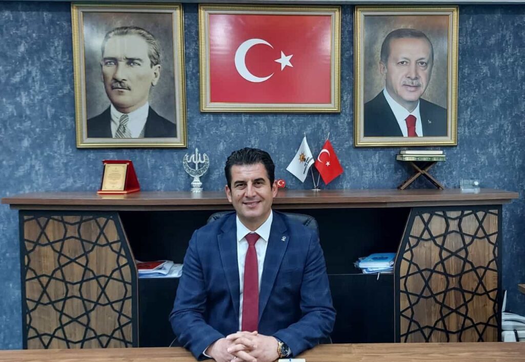 Präsident Güngör; “Atatürk’ü tarihe iz bırakan bir lider ve komutan yapan özelliği milletine duyduğu inançtır.”