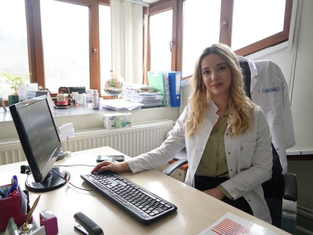 Advertencia de Expertos: “No se Recomienda Saltarse las Comidas durante el Suhoor”