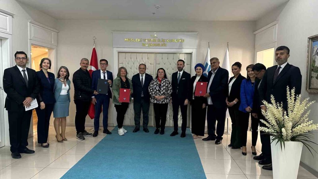 Colaboración entre el Instituto de Competencia Profesional y ANELSANDER