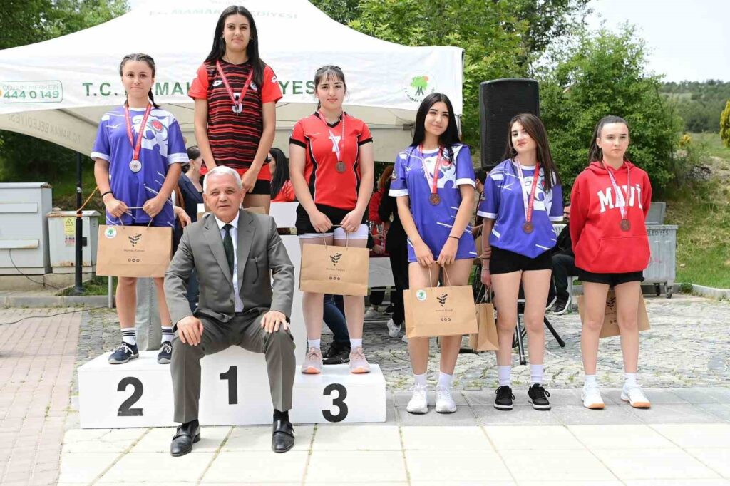 El alcalde de Mamak, Şahin, envía un mensaje por el Día de Conmemoración de Atatürk, la Juventud y el Deporte del 19 de mayo