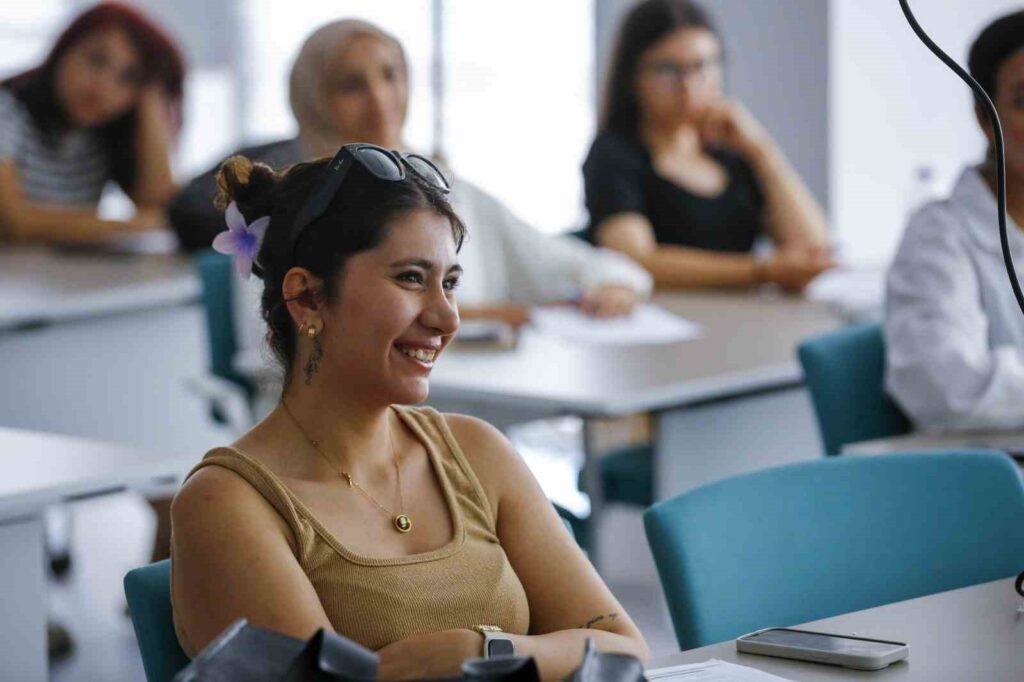 Formación en la preparación de CV para jóvenes