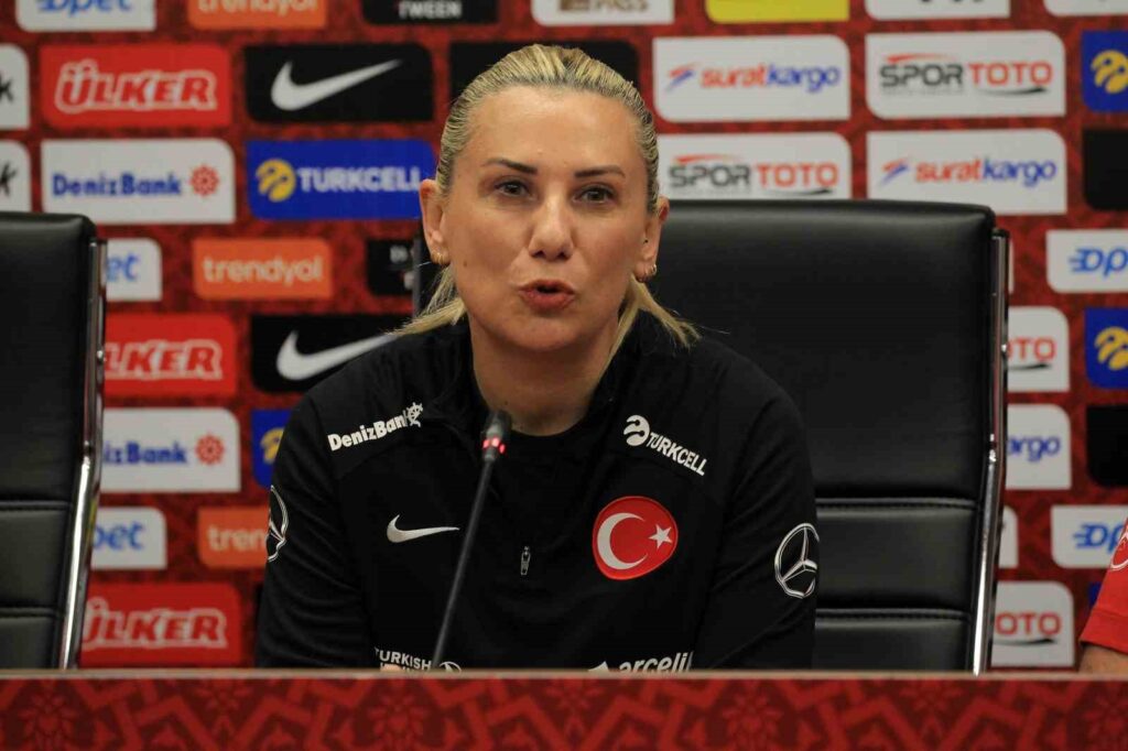 Misión: ‘Nos uniremos con el pueblo de Erzincan y ganaremos el partido de Azerbaiyán’