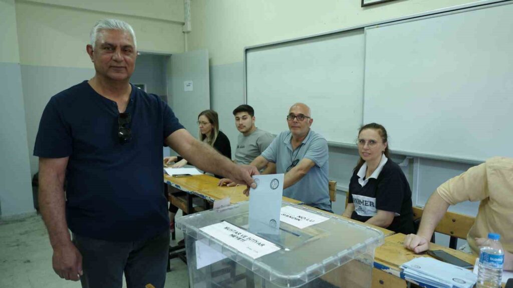 El 31 de marzo, los votos fueron desechados, los vecinos fueron a las urnas por segunda vez