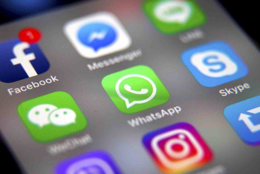 Las estrategias publicitarias son más centradas en las personas, interactivas y basadas en video