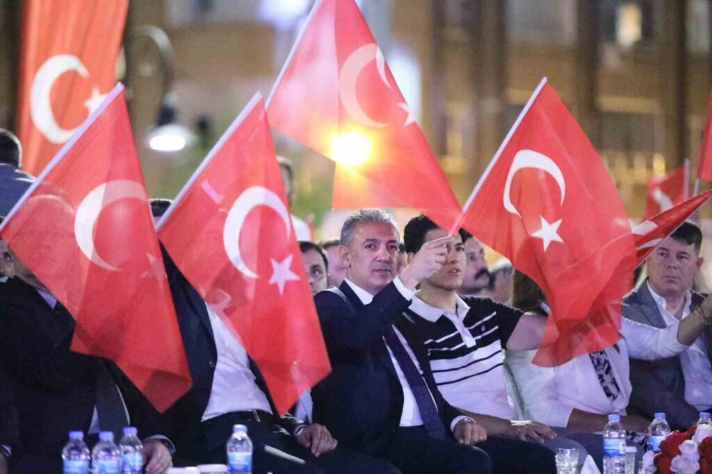 Mardin’de conmemoración del Día de la Democracia y la Unidad Nacional del 15 de Julio.