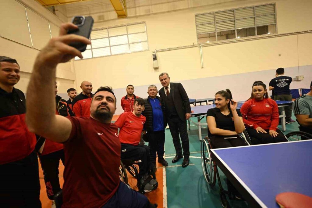 El Ministro Bak: “Deseo éxito a nuestros atletas que son parte de este viaje lleno de orgullo”