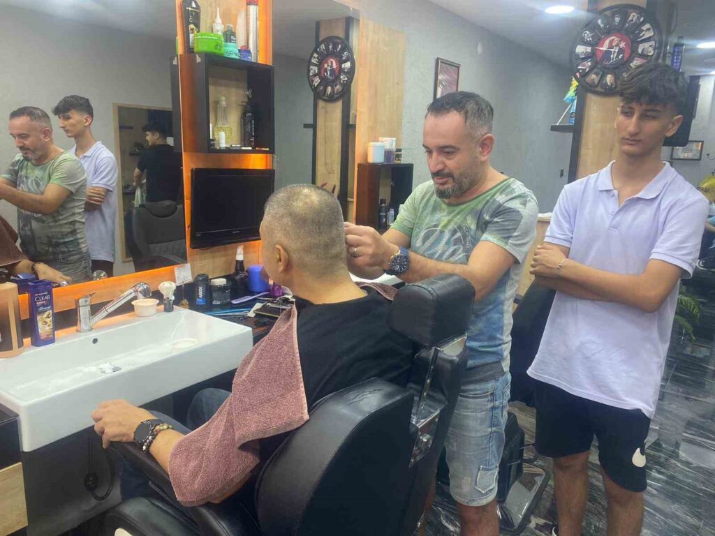 El presidente Künkcü: “Las peluquerías y salones de belleza femeninos podrán tomarse vacaciones cuando lo deseen”