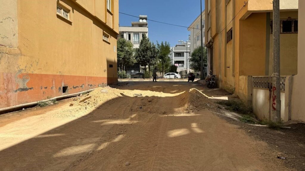 Reacción de los ciudadanos de Kilis contra el municipio del CHP por las carreteras.