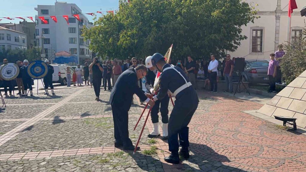 La llegada de Atatürk a Sinop fue celebrada con entusiasmo.