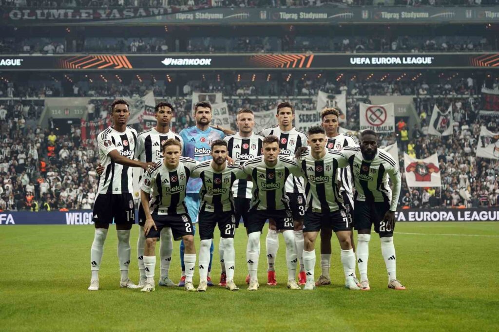 Beşiktaş, en el campo del Lyon.