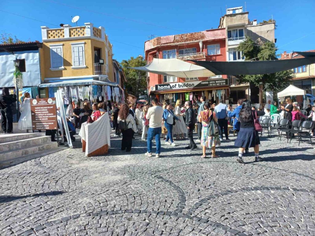 Buldan se llenó de arte durante 3 días.