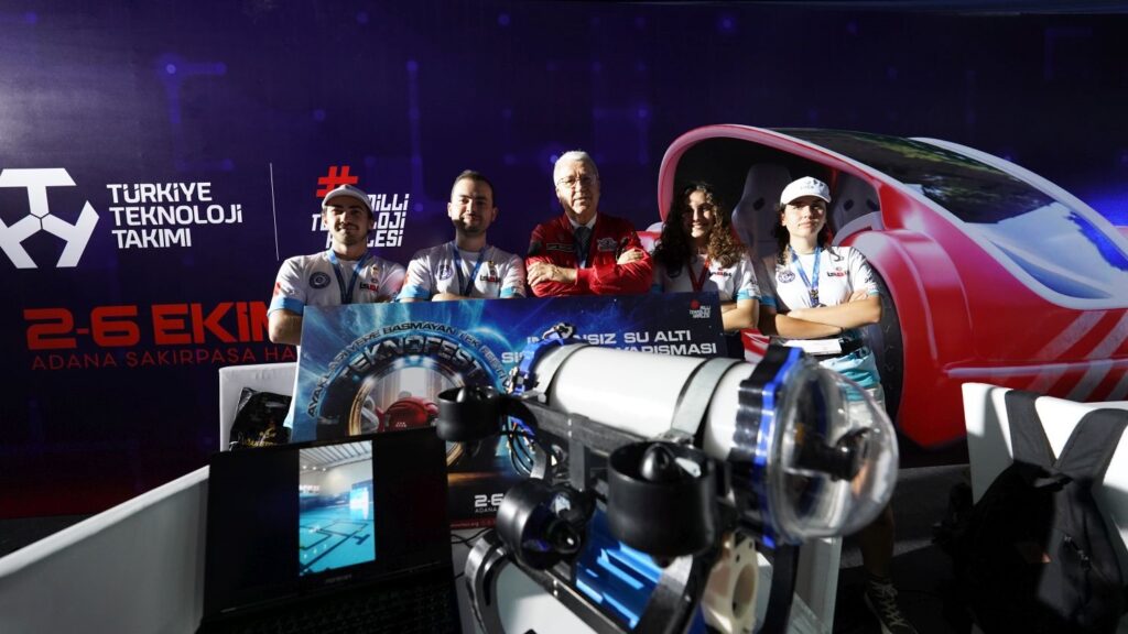 El equipo Ege ROV regresó de TEKNOFEST con dos premios.