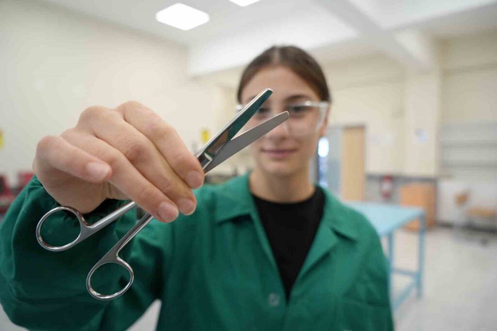 Los graduados de este liceo que es el “único” en Turquía no se quedan sin trabajo.