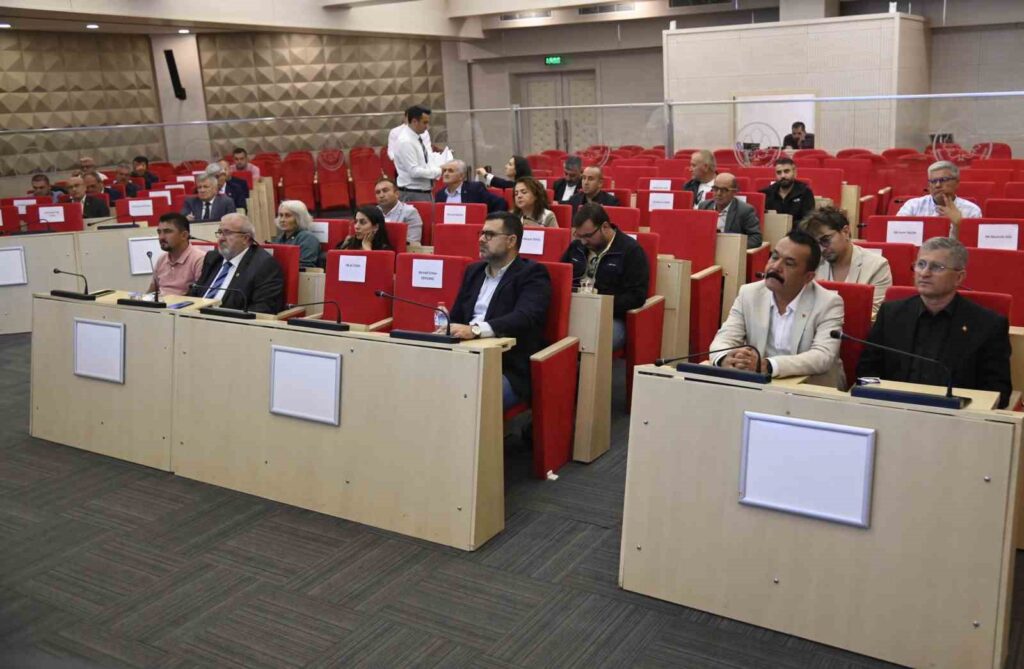 Los objetivos de los próximos cinco años de Manisa Büyükşehir han pasado por la comisión.