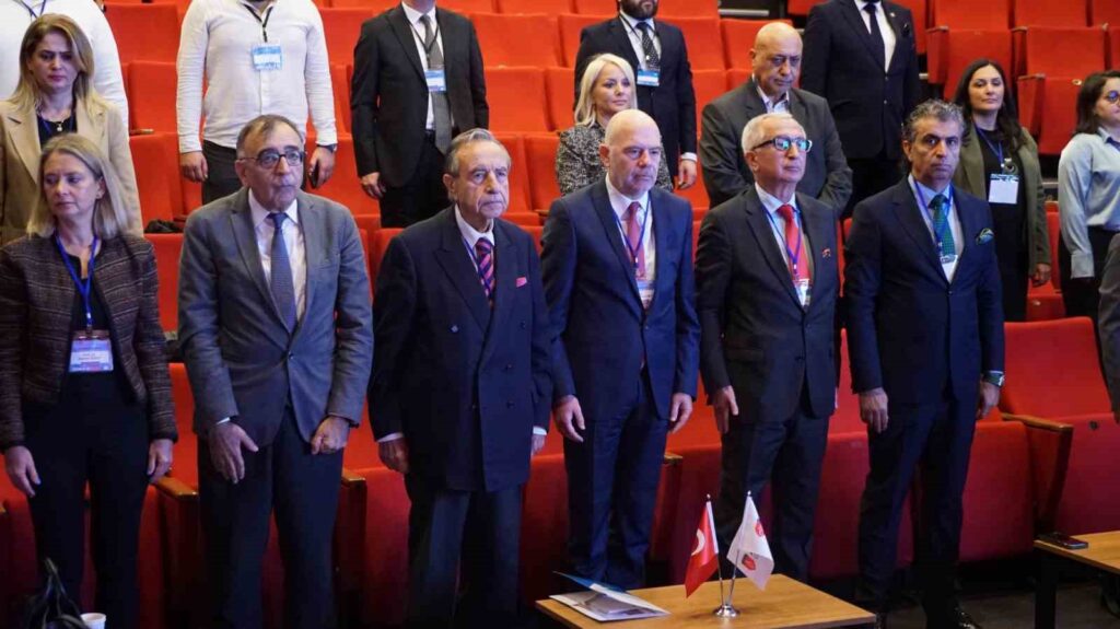 Prof. Dr. Kozanoğlu: “Las políticas económicas de Trump no son realistas.”