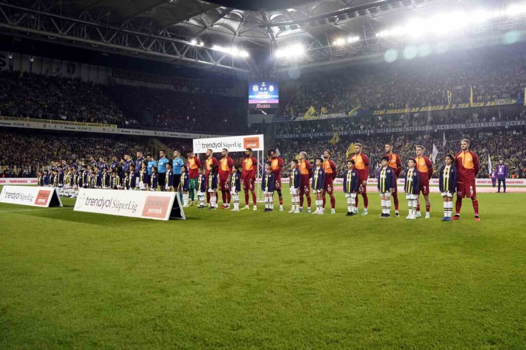 Galatasaray et Fenerbahçe se rencontrent pour la 400ème fois.