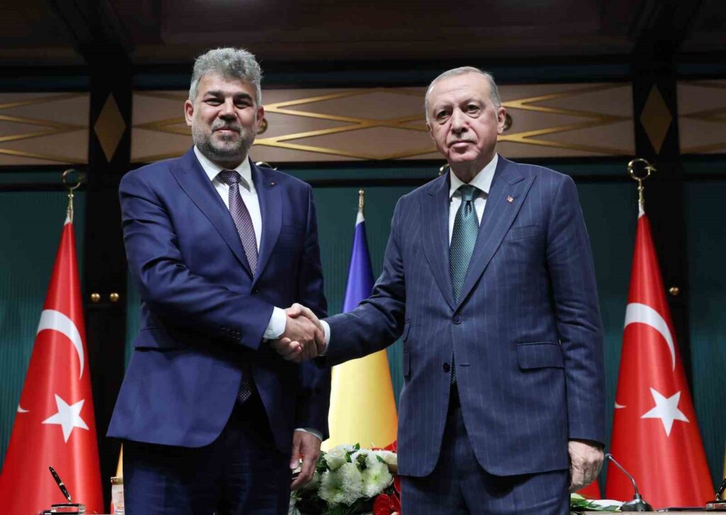 Le président Erdogan : “Les citoyens roumains pourront voyager dans notre pays avec leur carte d’identité.”