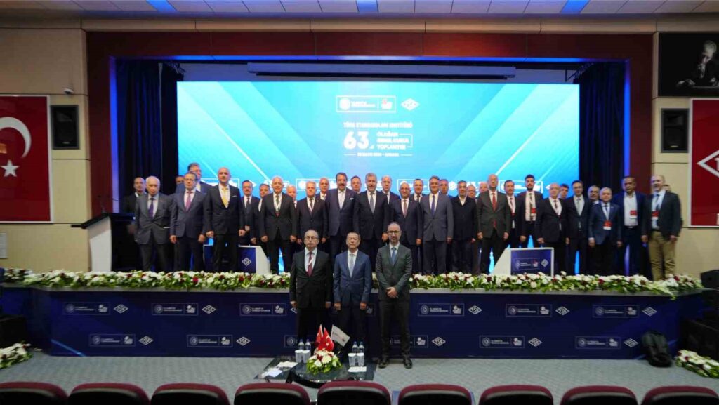 Ministre Kacır : “L’Institut turc de normalisation (TSE) a renforcé la valeur de marque du label ‘Fabriqué en Turquie'”.