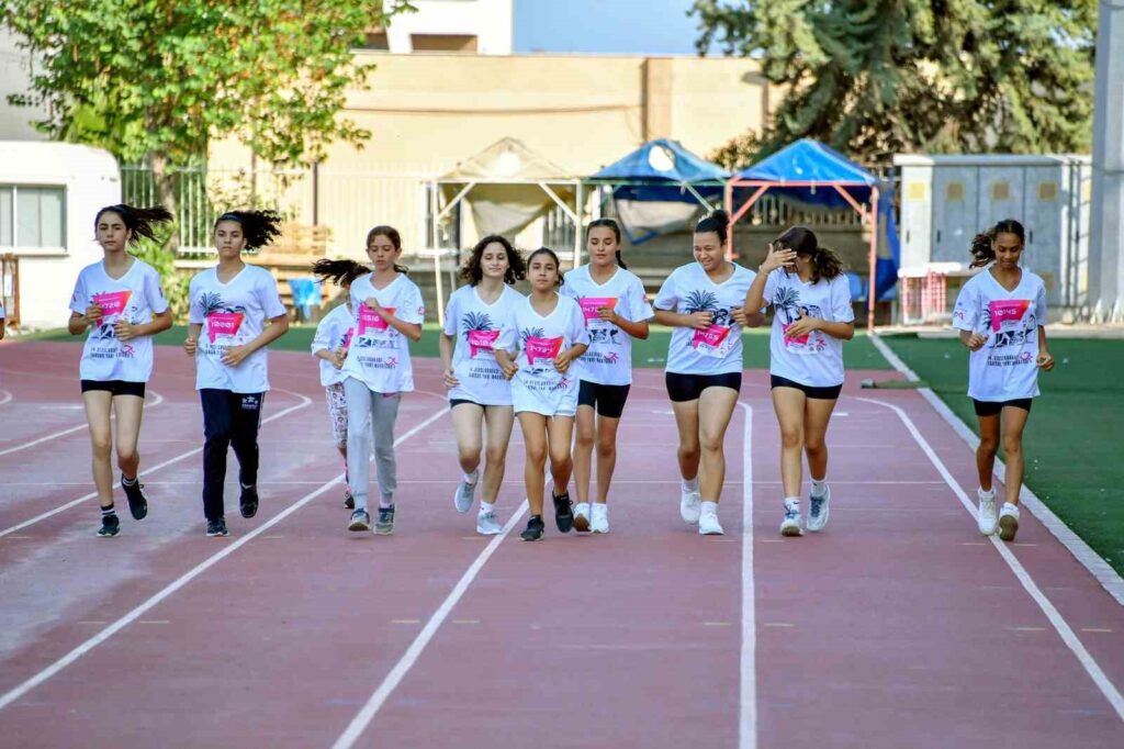 On recherche des filles talentueuses pour le sport à Mersin.