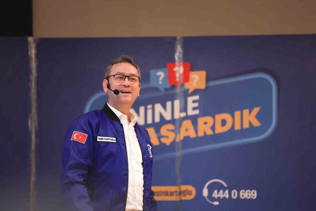 Président Kartoğlu continue de rencontrer les jeunes