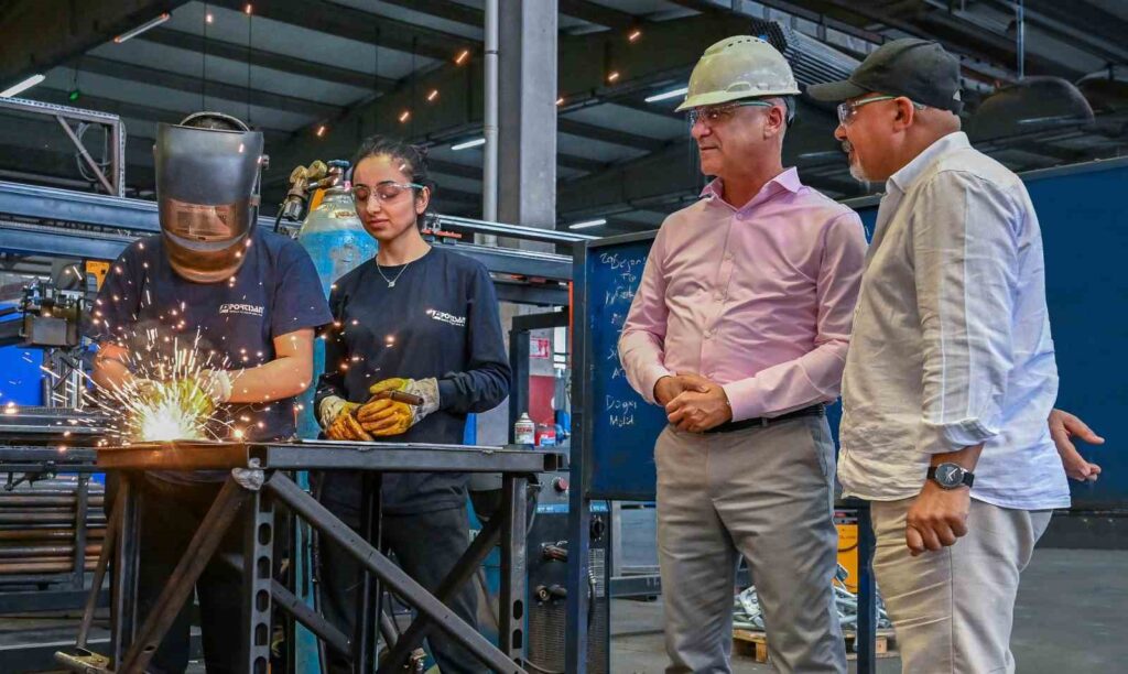 Les femmes ont contribué à l’industrie, et le taux de réussite a atteint 100 pour cent