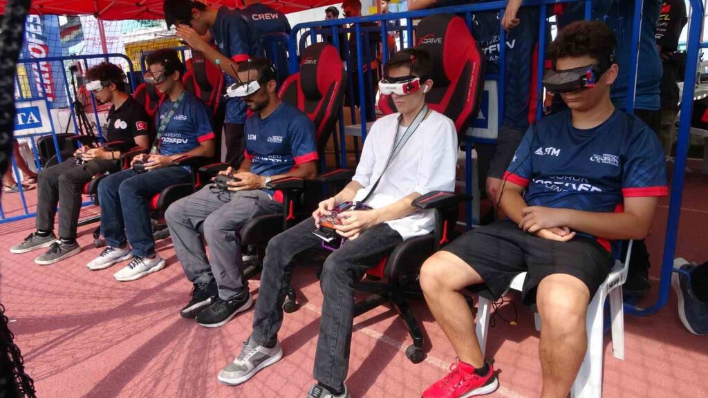 La première étape des courses du Championnat de Drone TEKNOFEST a commencé à Isparta.