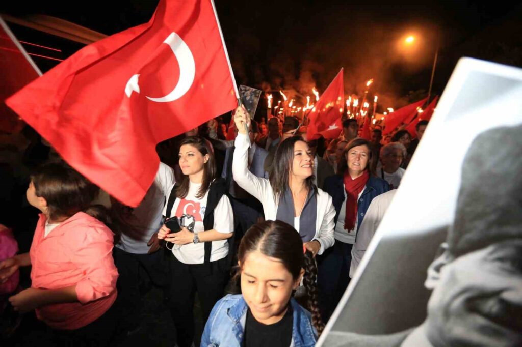 Selçuk célébrera la Grande Victoire de manière pleine et entière.