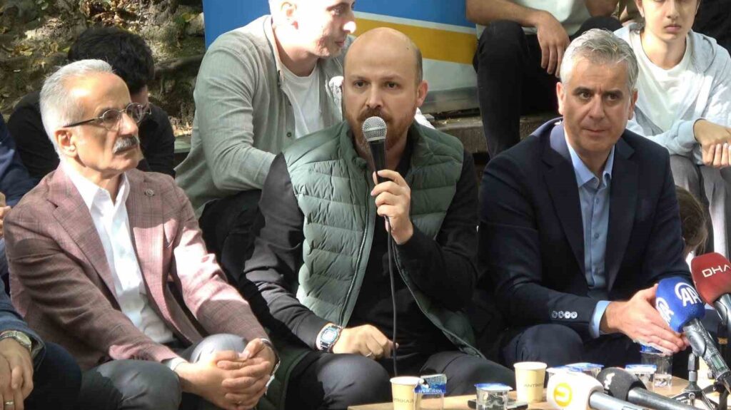 Bilal Erdoğan : “Cet homme immoral nommé Fatih Altaylı léchait les bottes des soldats.”