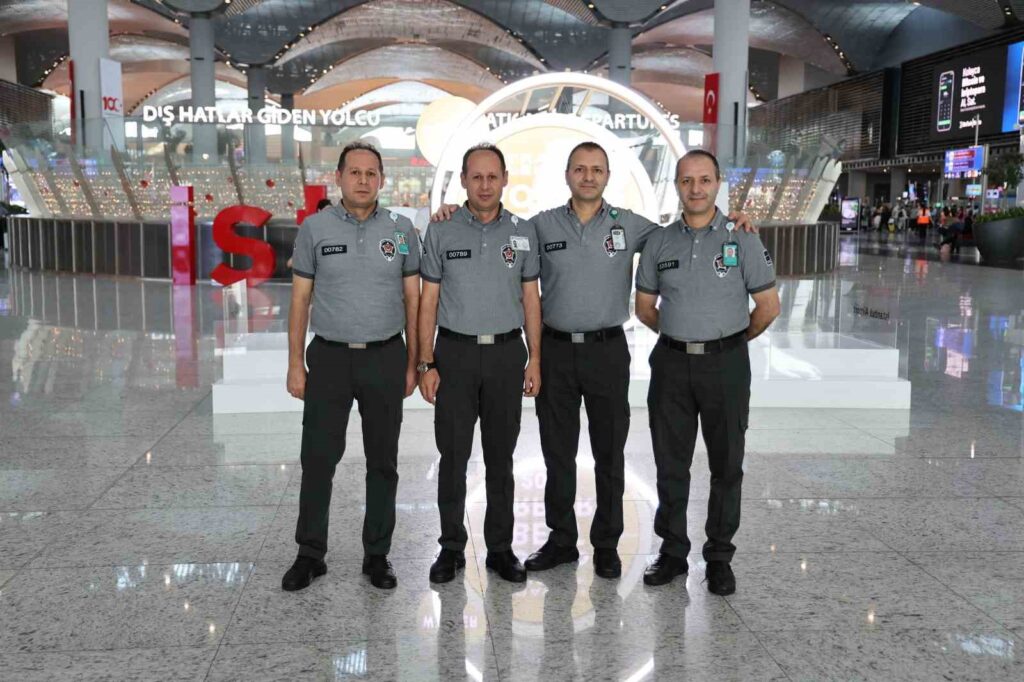 Les agents de sécurité jumeaux de l’aéroport d’Istanbul