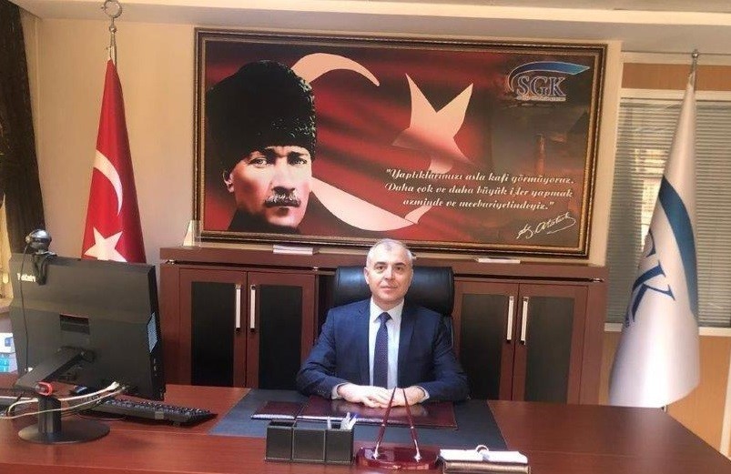 Nejat Deniz, directeur de la Sécurité Sociale de Bayburt : “Ne travaillez pas au noir, ne faites pas travailler au noir.”