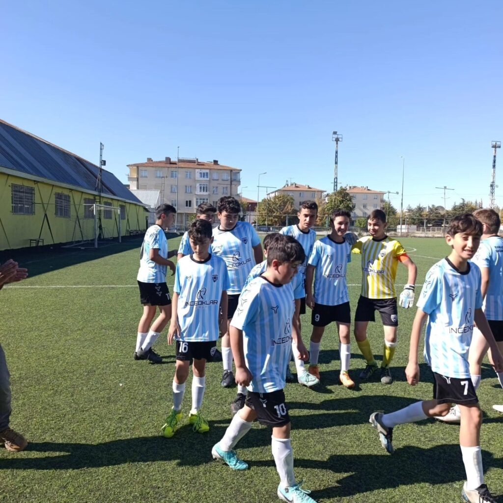 Travail du 29 octobre dans la ligue U-18 et U-14 de Kayseri