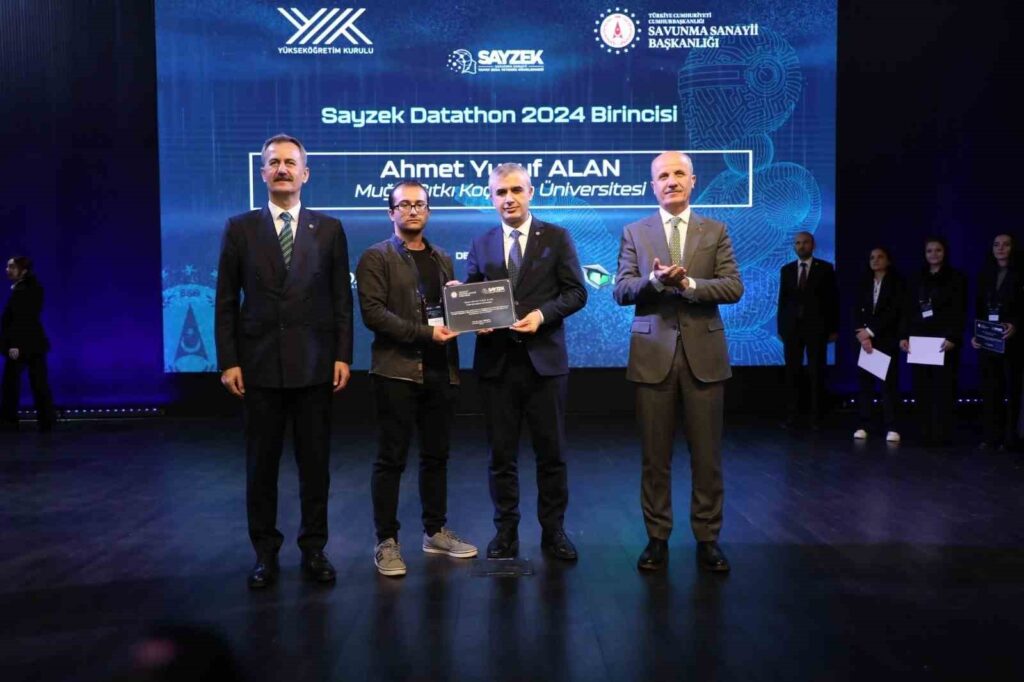 L’étudiant Alan de l’Université MSKÜ a été le premier en Turquie.