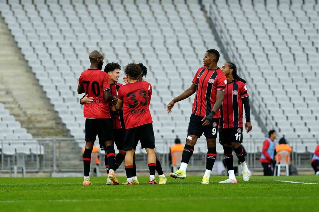 Trendyol 1. Ligue : Fatih Karagümrük : 6 – Yeni Malatyaspor : 1