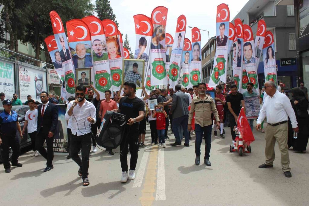 A Reyhanlı, nella provincia di Hatay, sono stati commemorati gli eroi caduti 11 anni fa